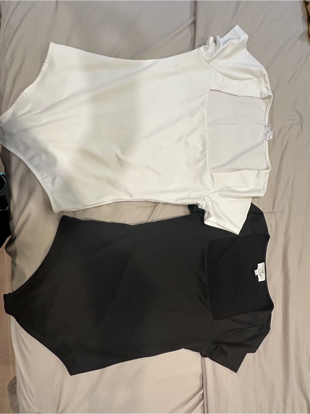 Classic square neck Short-Sleeve Bodysuit - White / Black